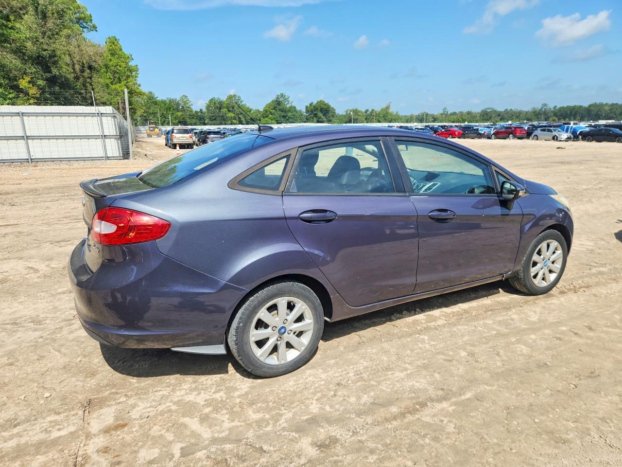 2013 FORD FIESTA