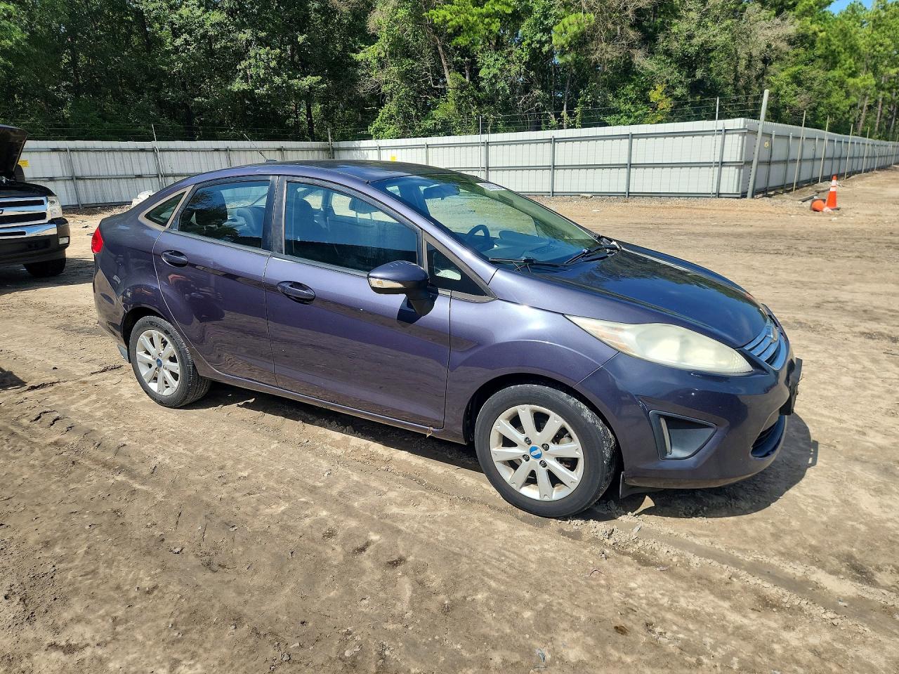 2013 FORD FIESTA
