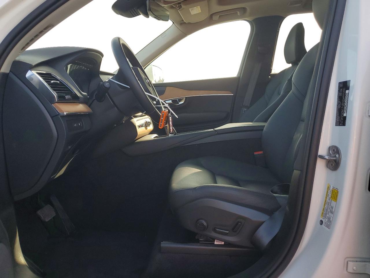 2024 VOLVO