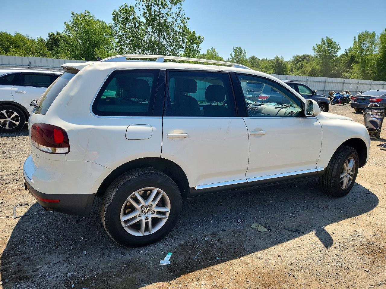 2008 VOLKSWAGEN TOUAREG