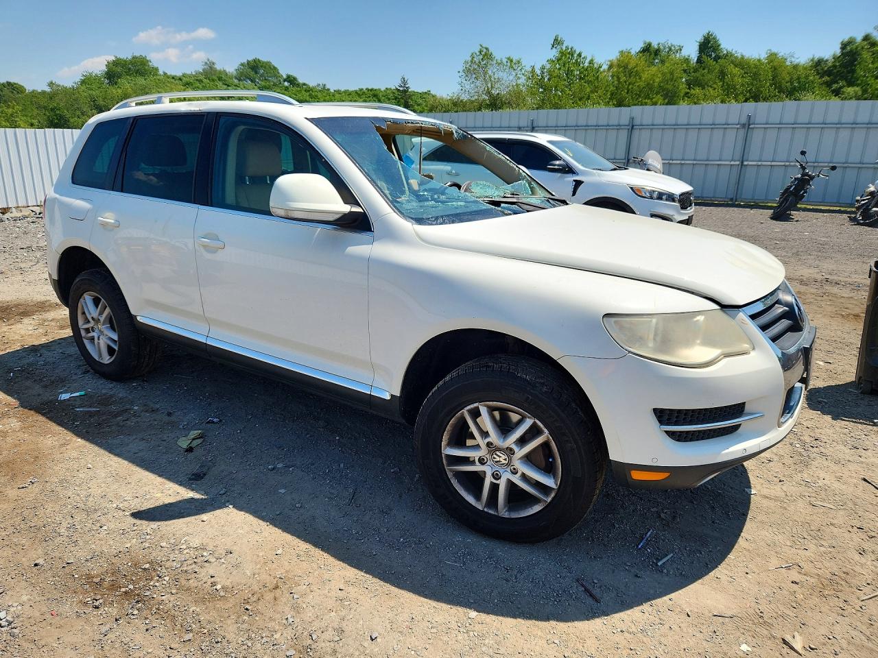 2008 VOLKSWAGEN TOUAREG