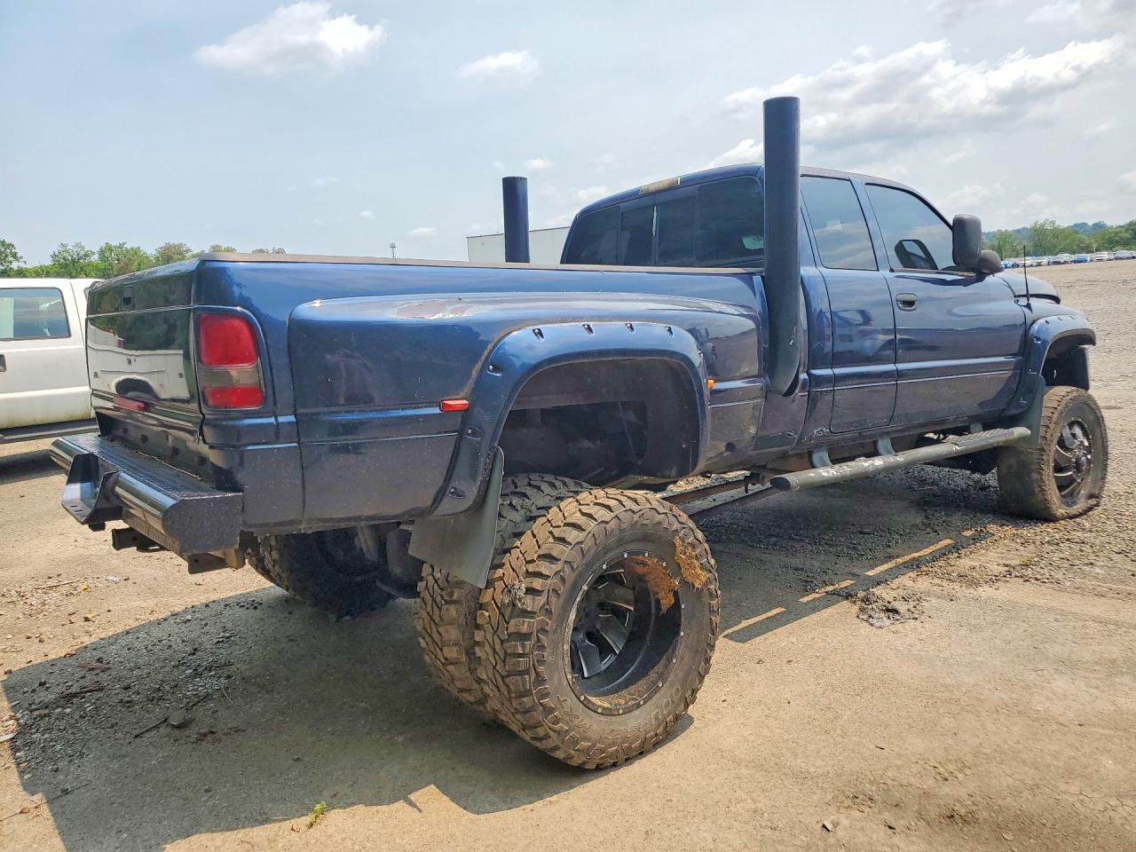 2001 DODG RAM 2500