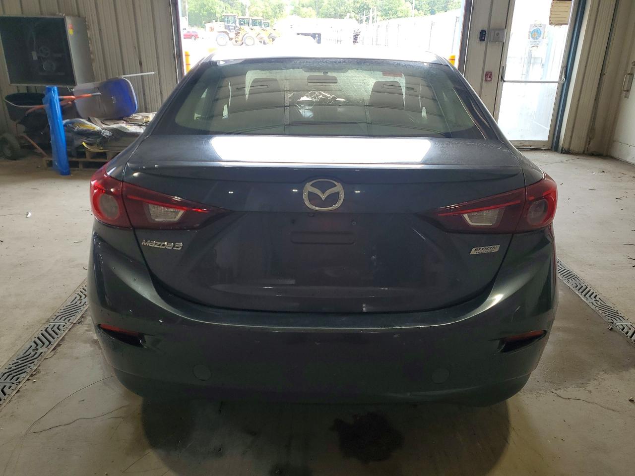 2015 MAZDA 3