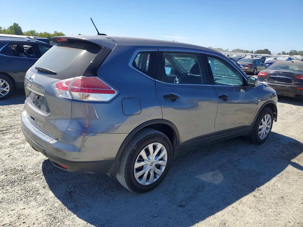 2016 NISSAN ROGUE