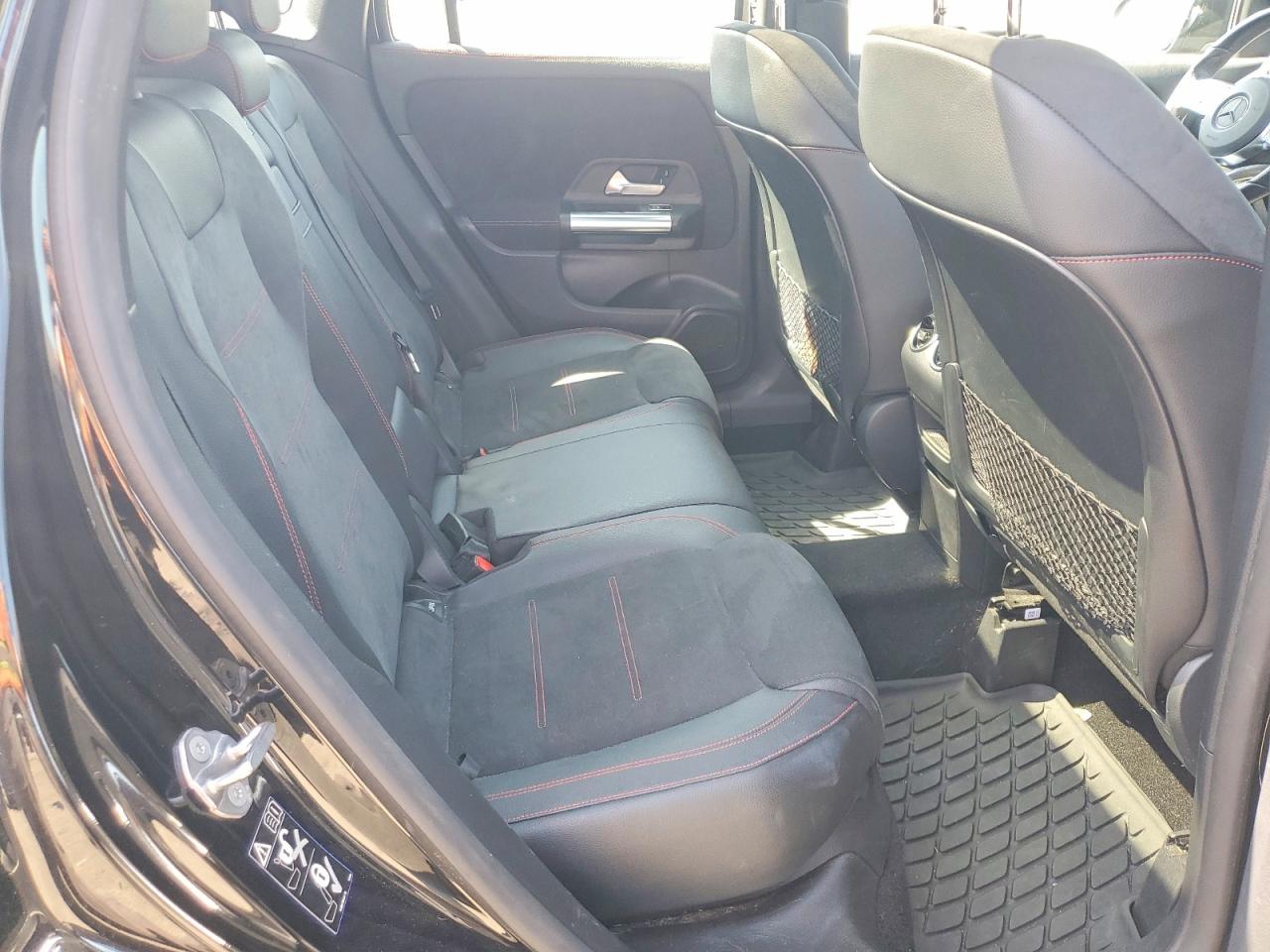 2022 MERCEDES-BENZ GLA-CLASS