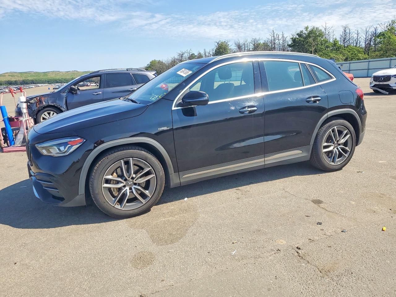 2022 MERCEDES-BENZ GLA-CLASS