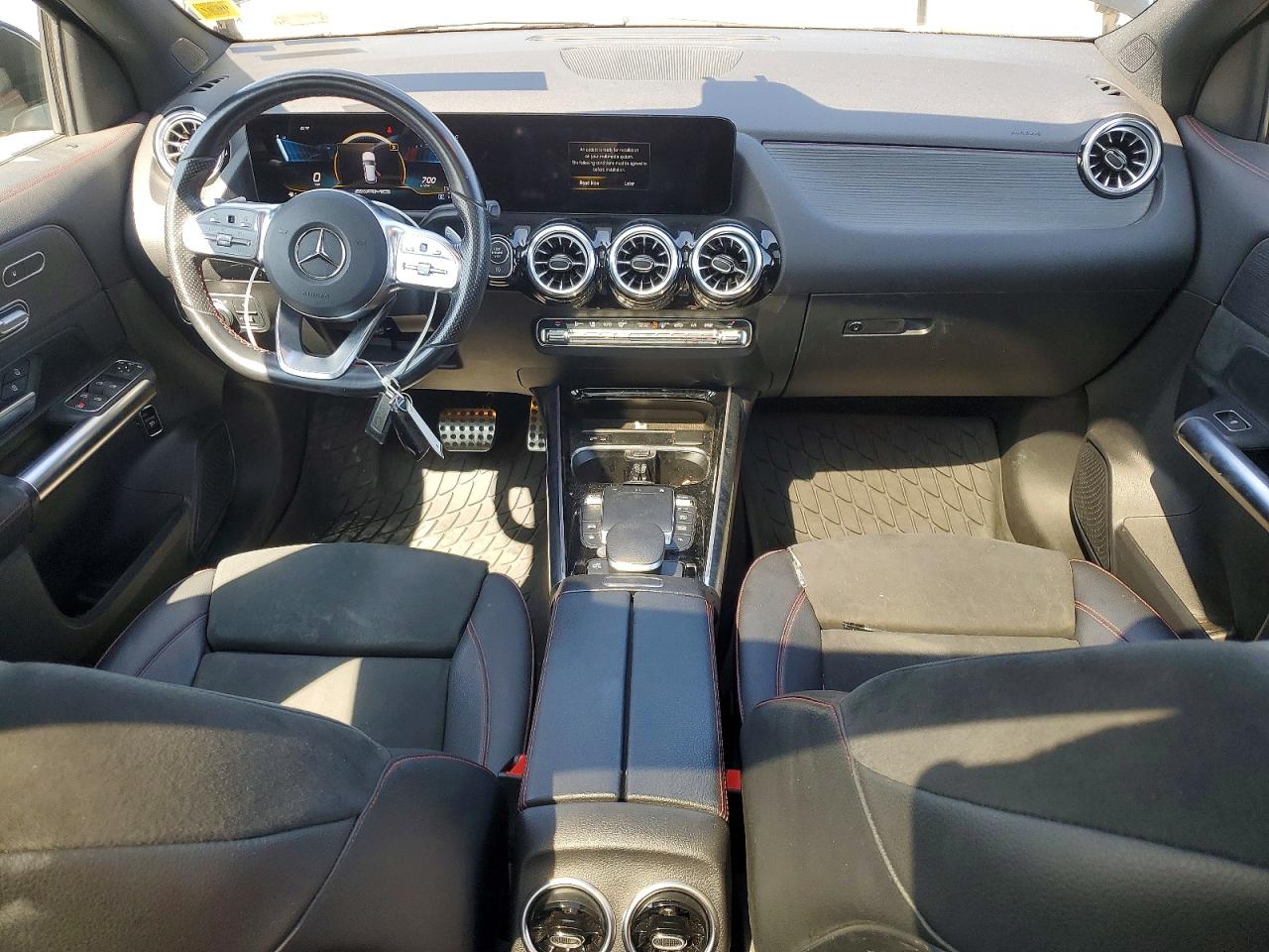 2022 MERCEDES-BENZ GLA-CLASS