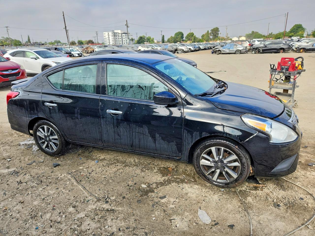 2016 NISSAN VERSA