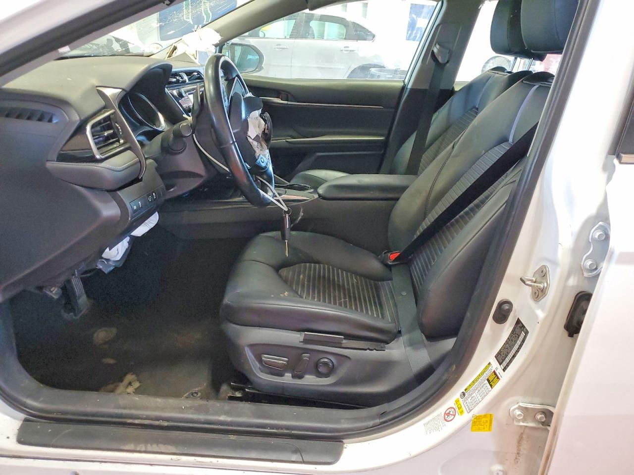 2019 TOYOTA CAMRY