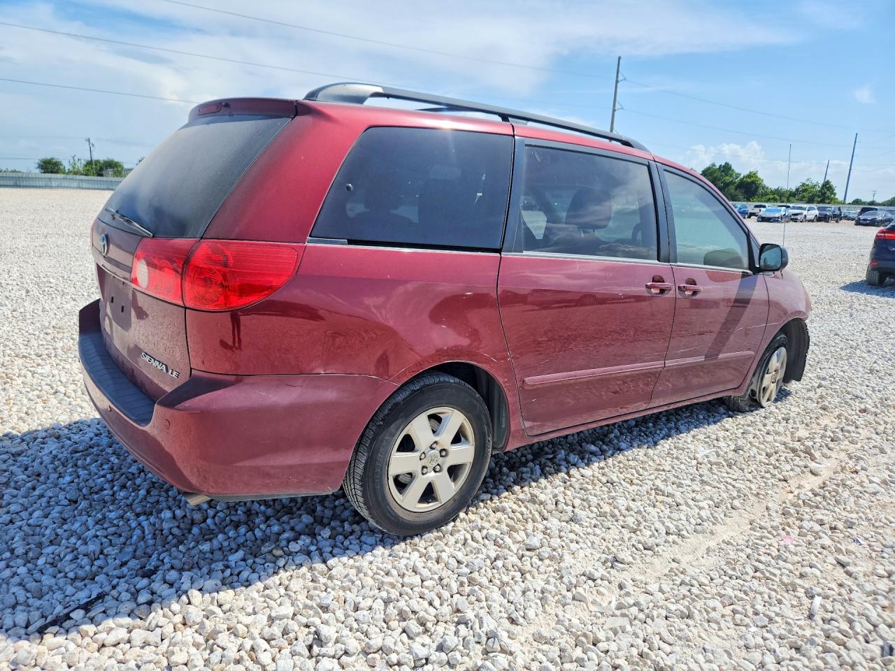 2010 TOYOTA SIENNA