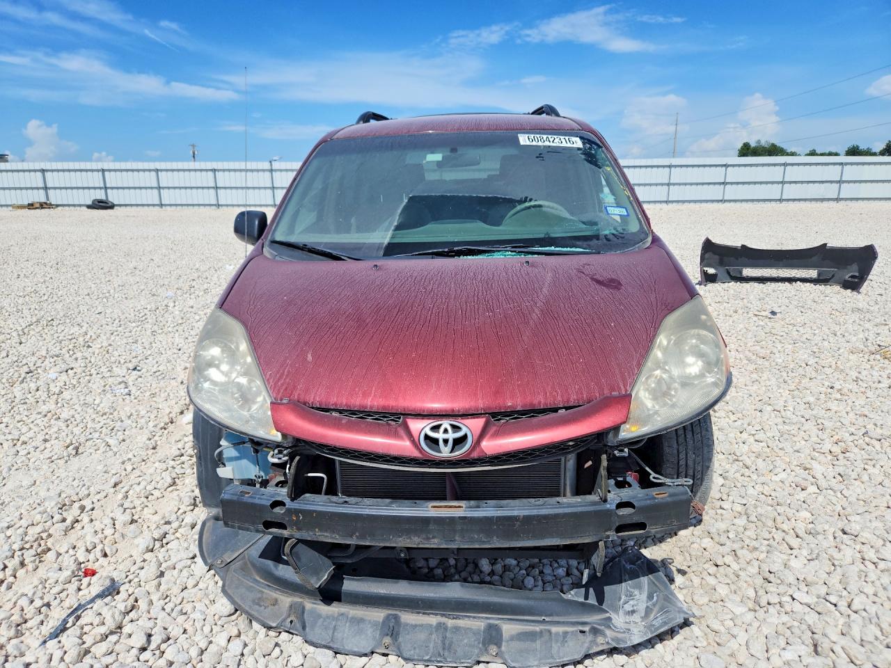 2010 TOYOTA SIENNA