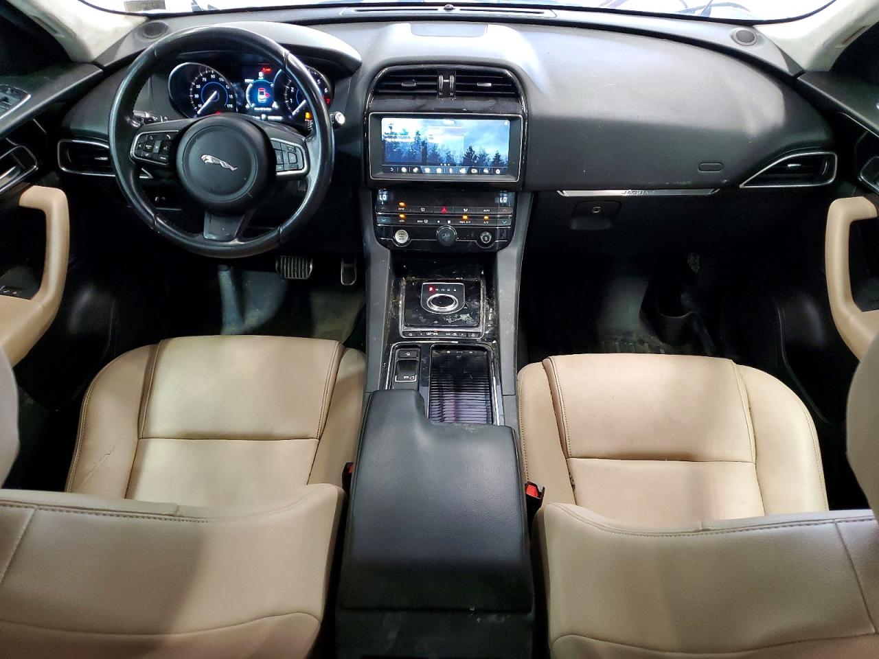 2019 JAGUAR F-PACE