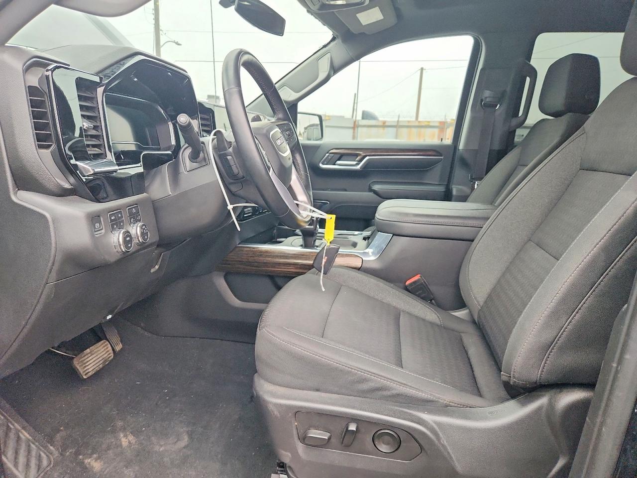 2023 GMC SIERRA