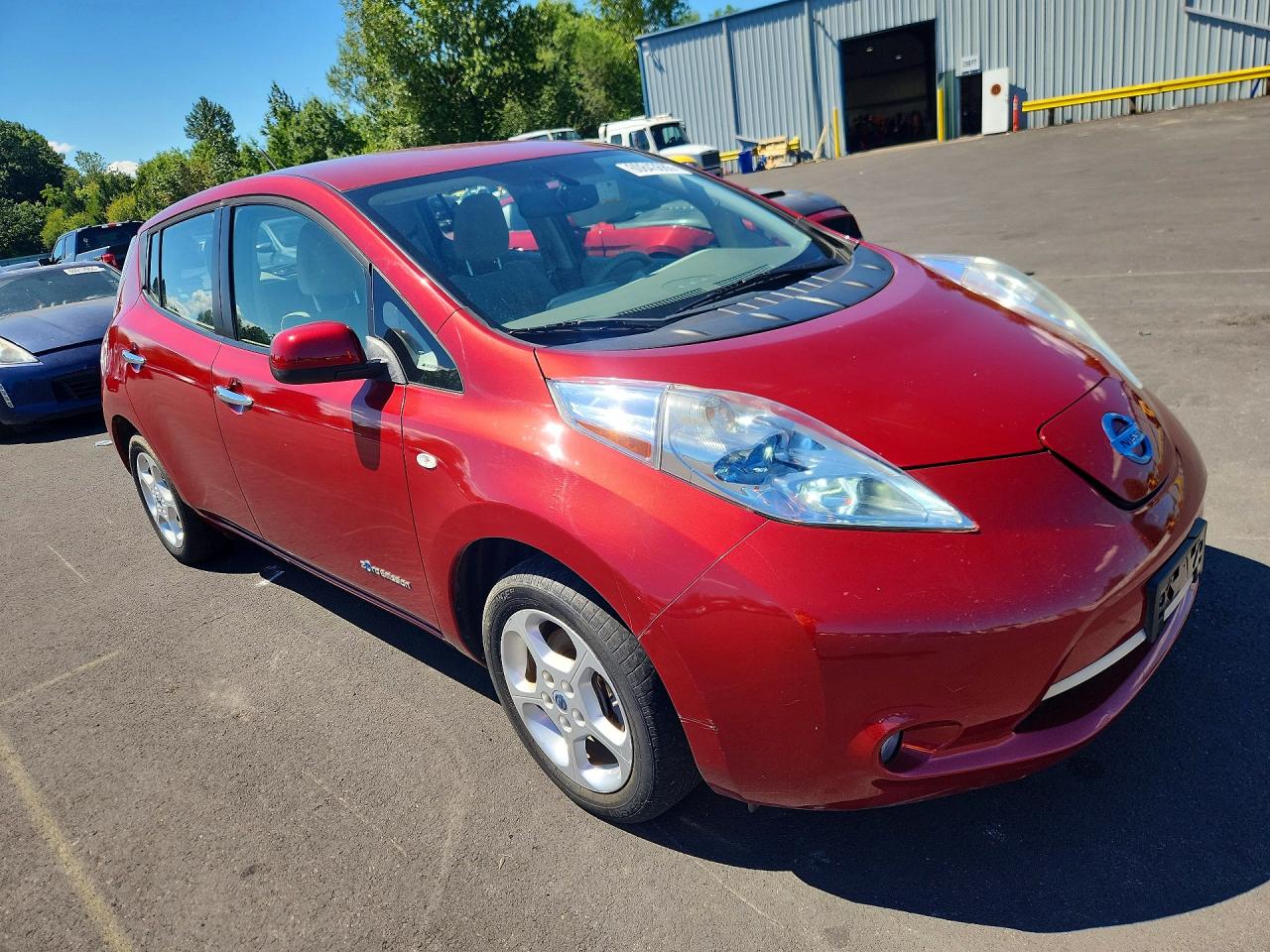 2011 NISSAN LEAF