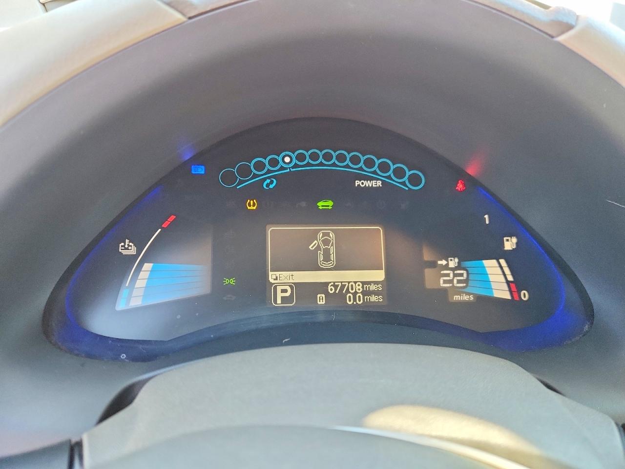 2011 NISSAN LEAF