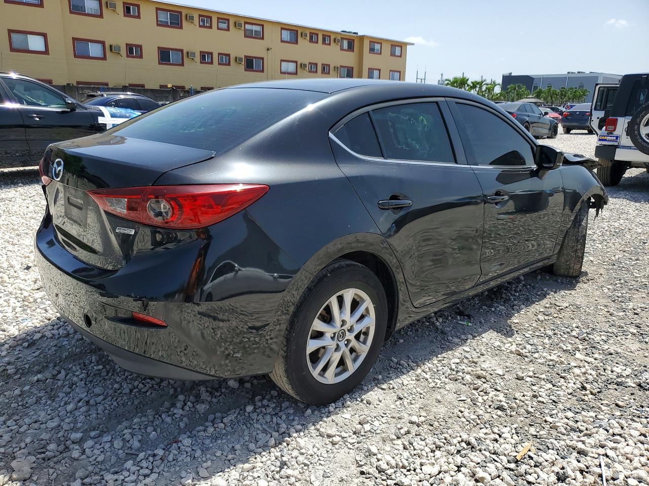 2018 MAZDA 3
