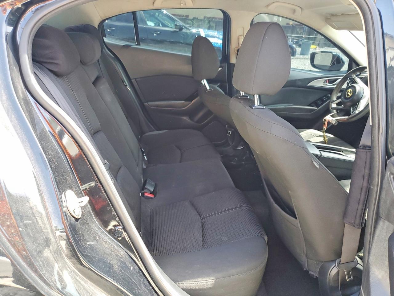 2018 MAZDA 3