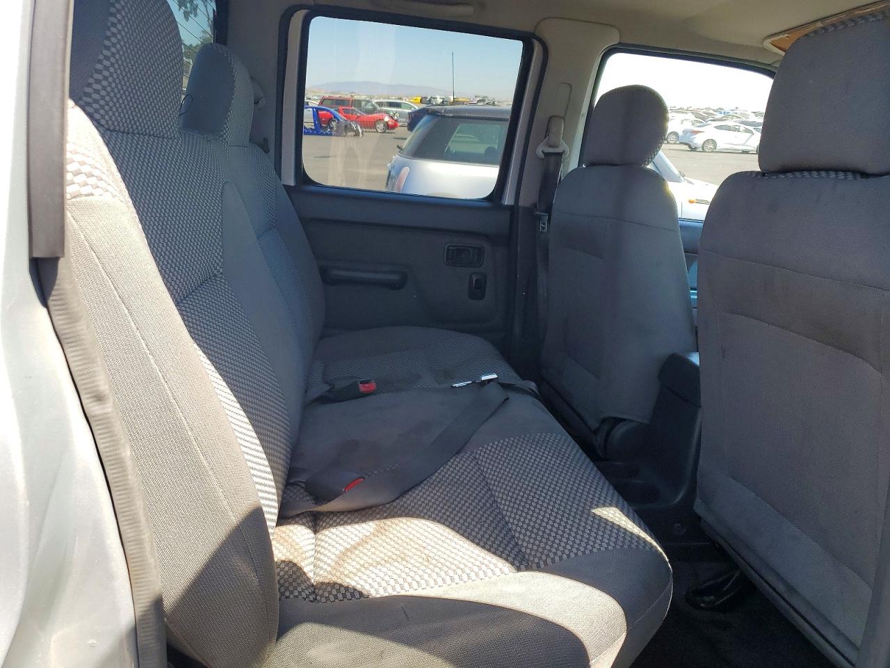 2001 NISSAN FRONTIER