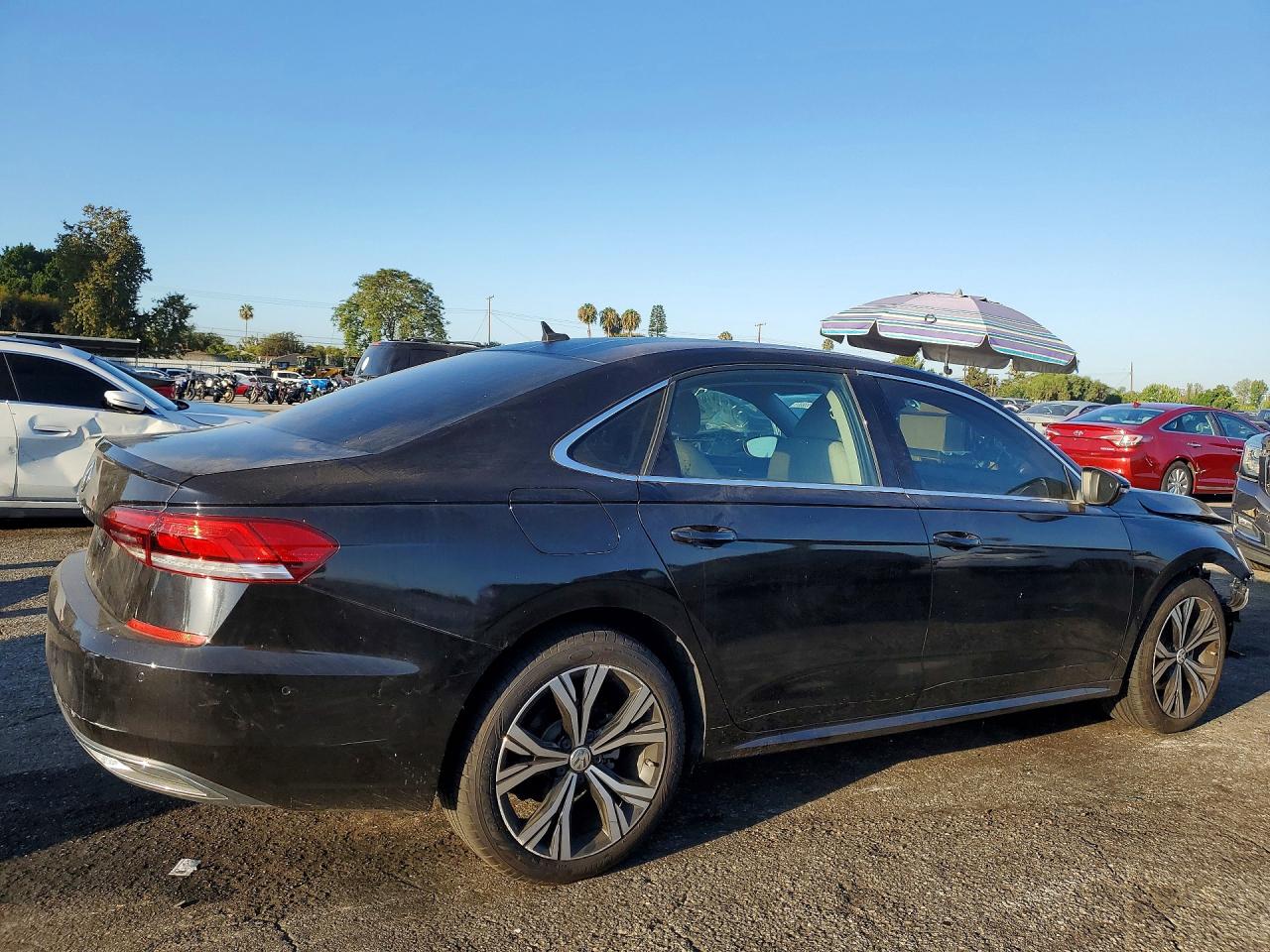 2020 VOLKSWAGEN PASSAT