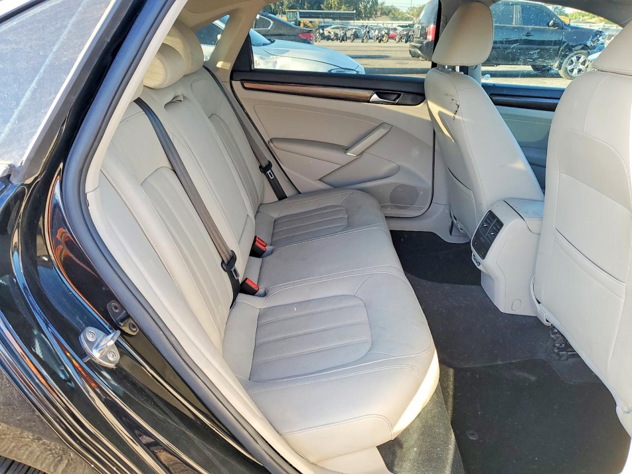 2020 VOLKSWAGEN PASSAT