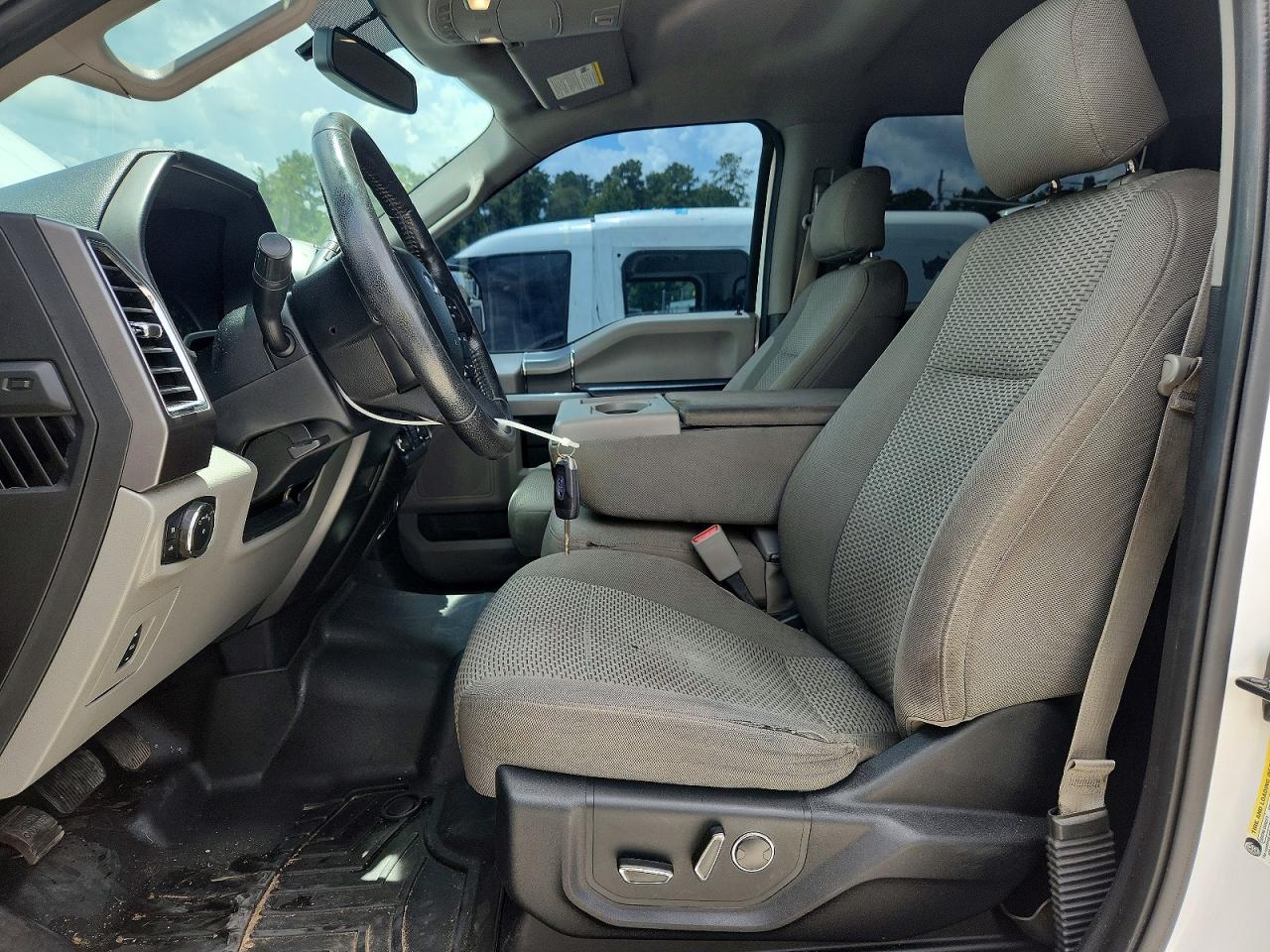 2015 FORD F150