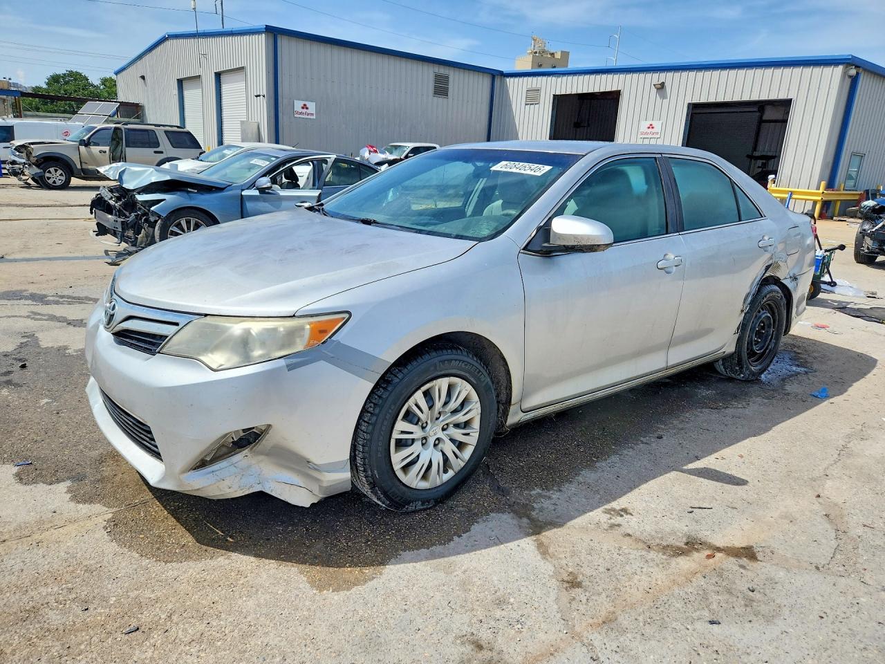 2014 TOYOTA CAMRY