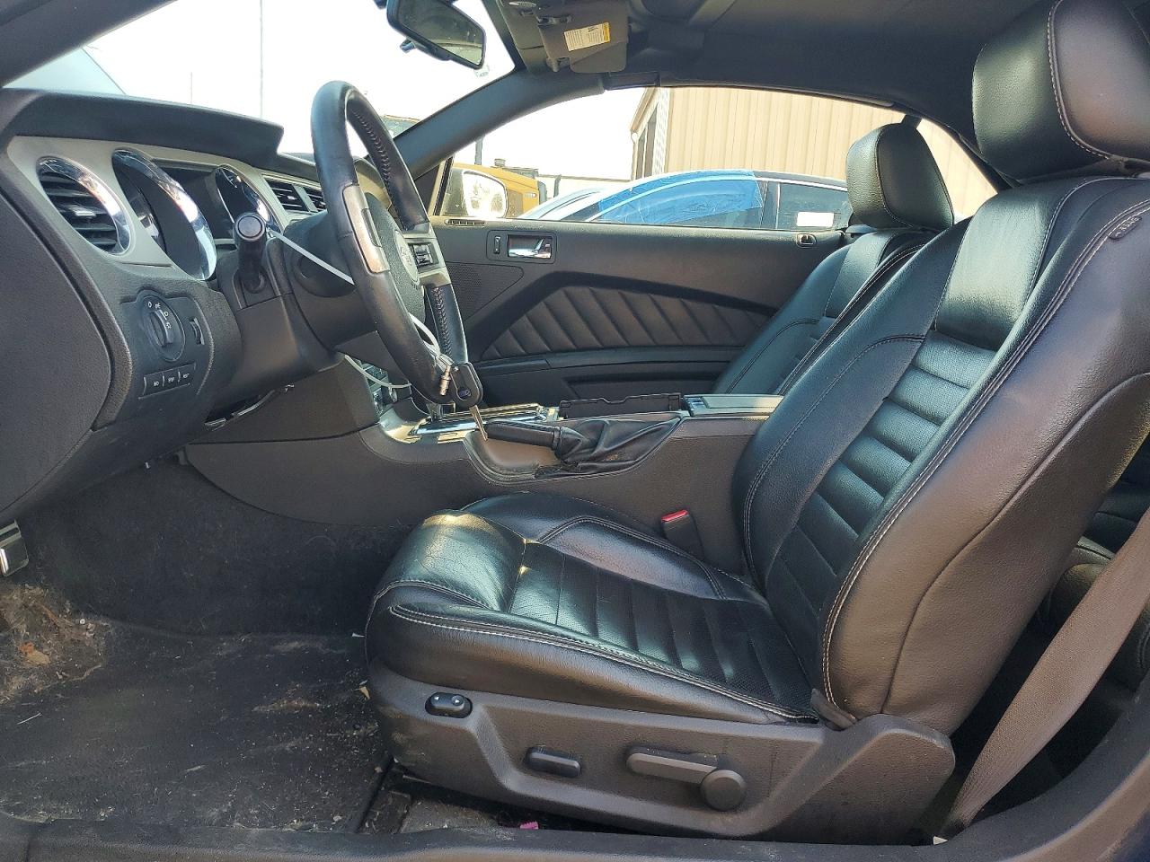 2010 FORD MUSTANG