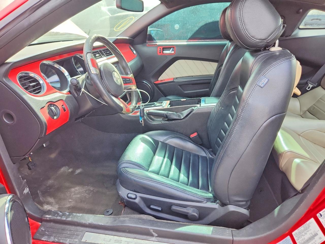 2013 FORD MUSTANG