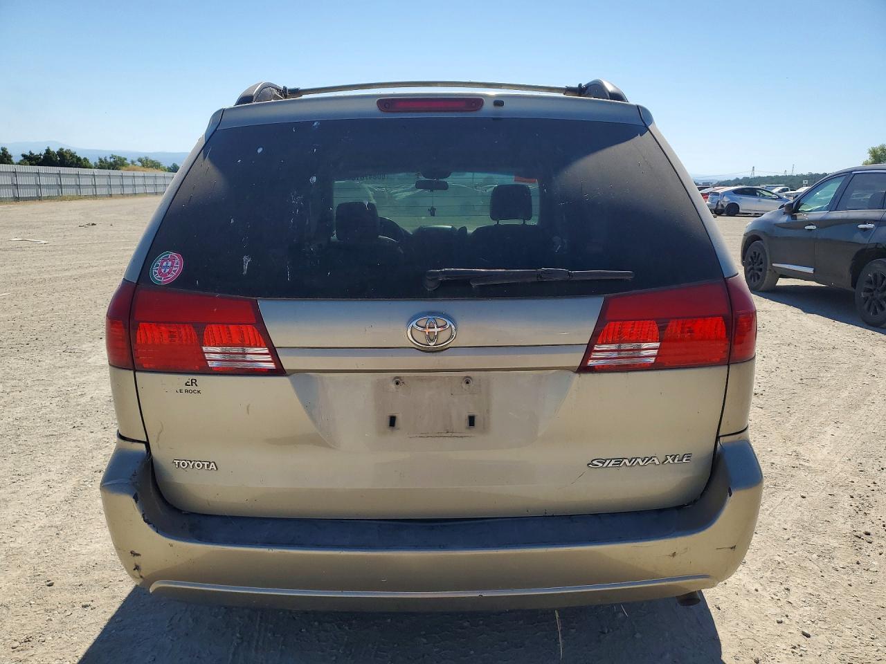 2005 TOYOTA SIENNA