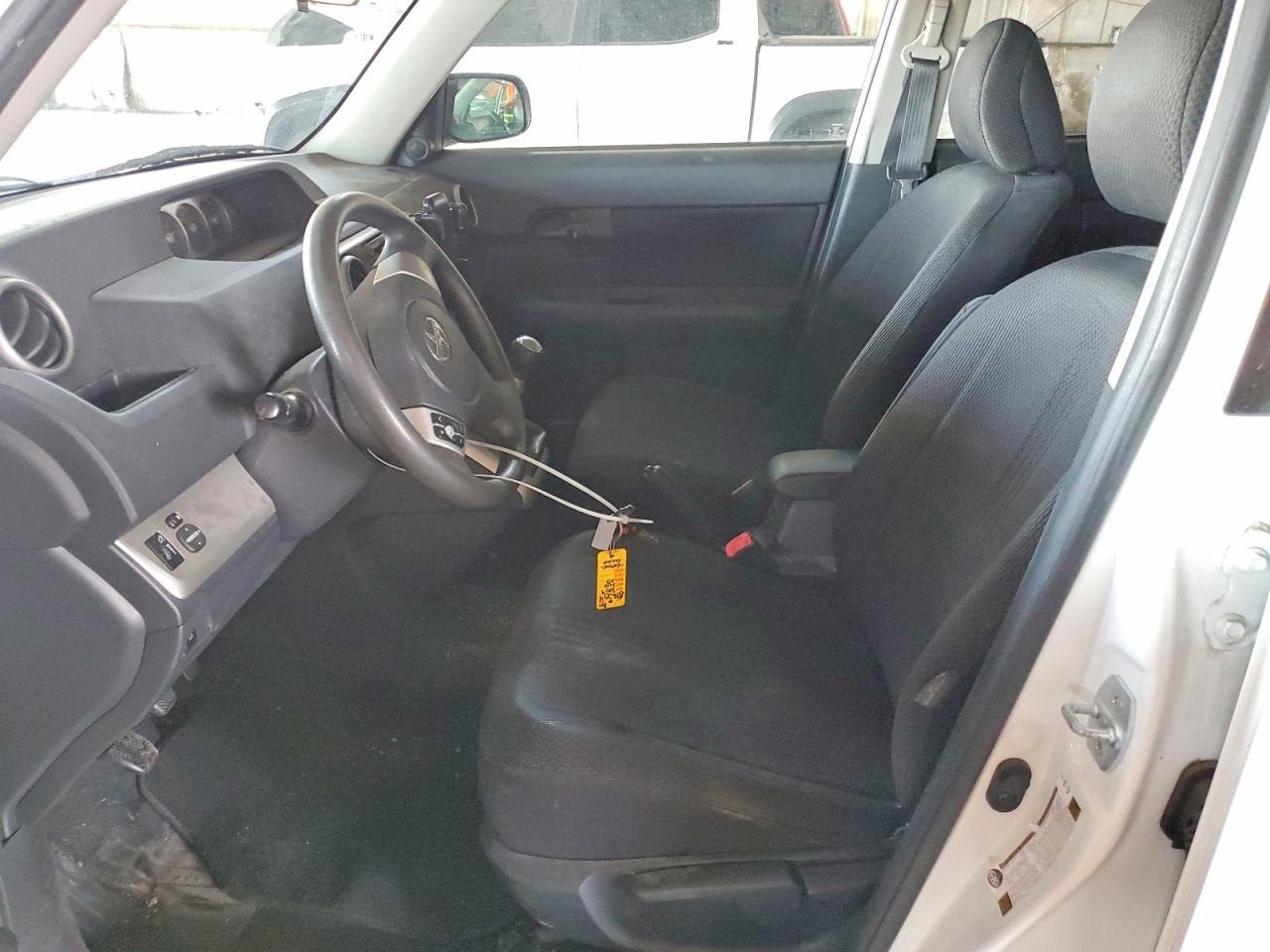 2009 TOYOTA SCION