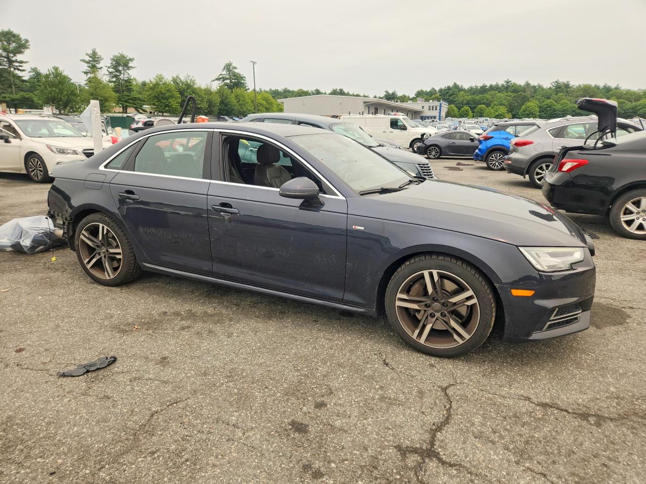2017 AUDI A4