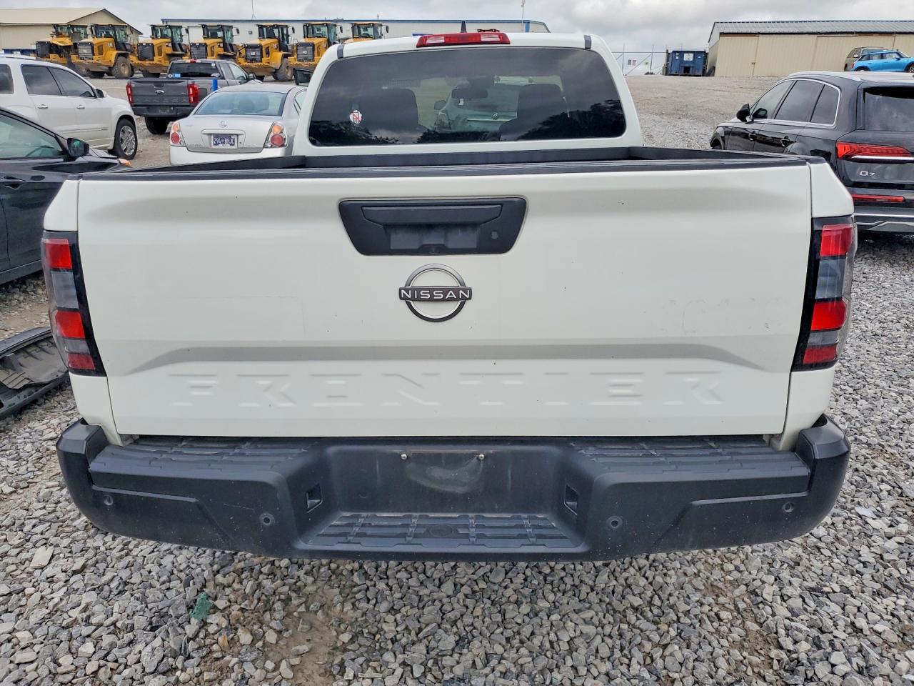 2024 NISSAN FRONTIER