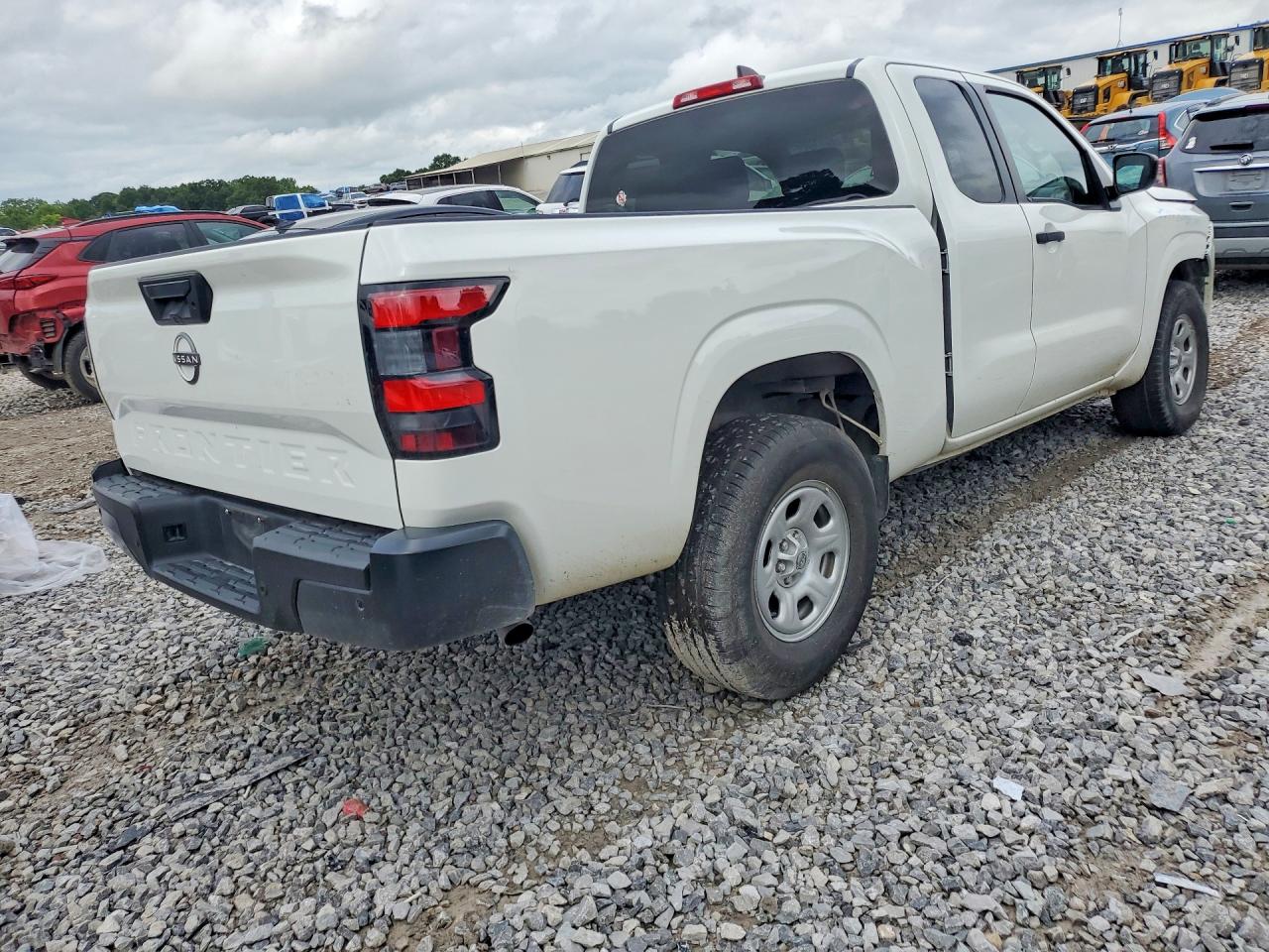 2024 NISSAN FRONTIER