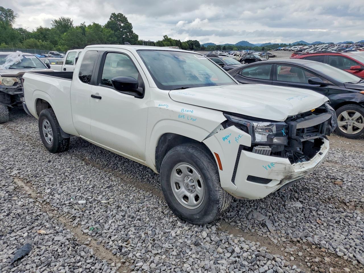 2024 NISSAN FRONTIER
