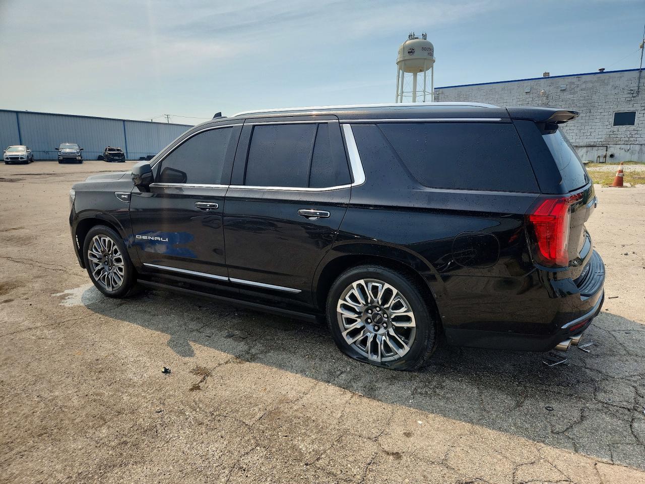 2023 GMC YUKON
