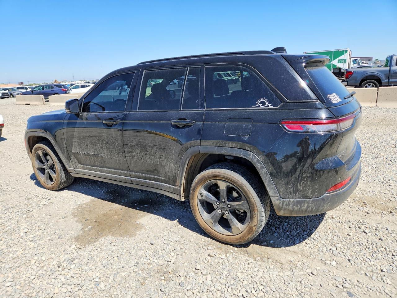 2022 JEEP CHEROKEE