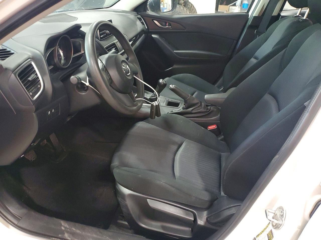 2014 MAZDA 3