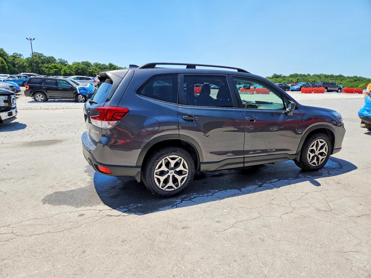 2020 SUBARU FORESTER