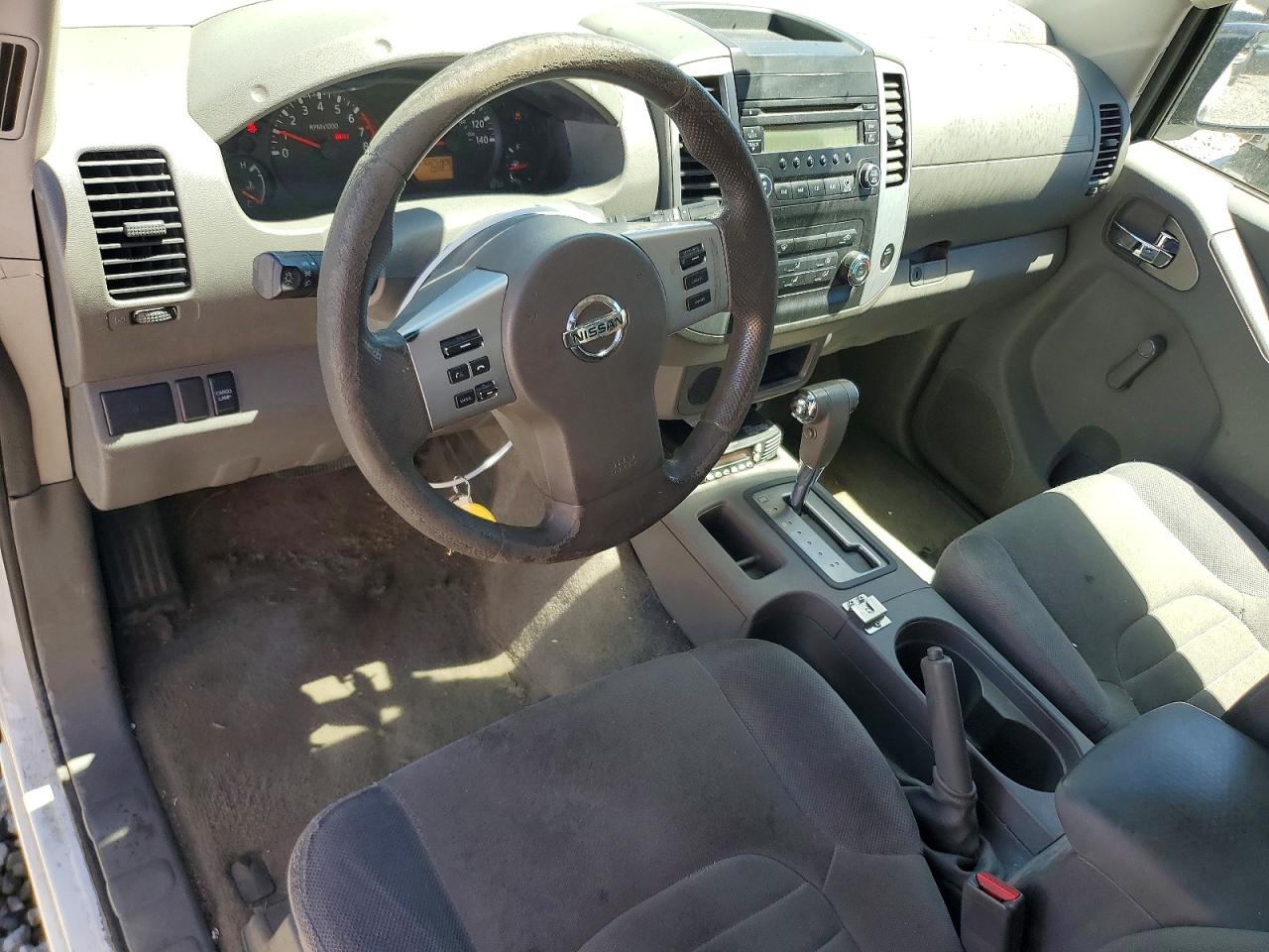 2015 NISSAN FRONTIER