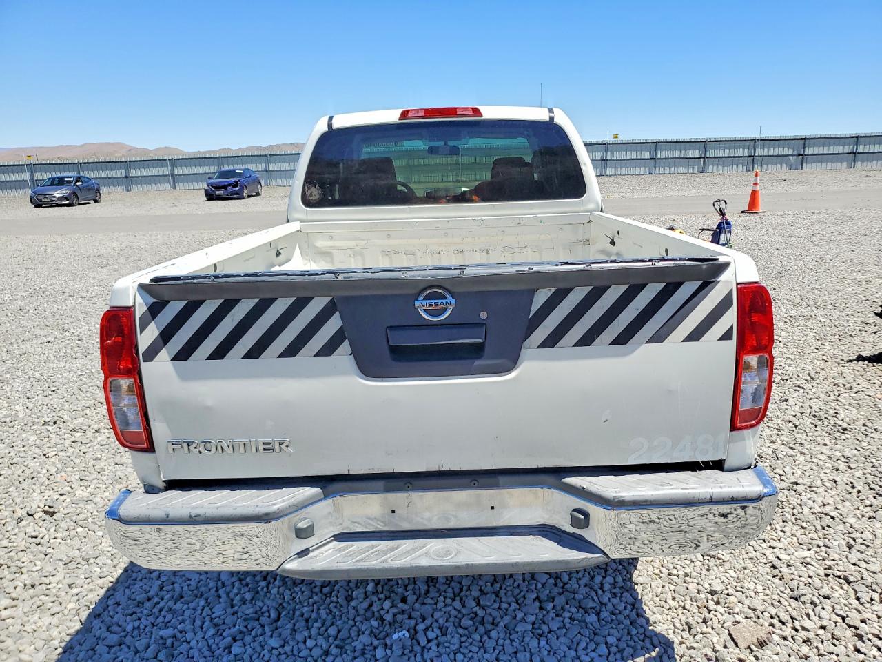 2015 NISSAN FRONTIER