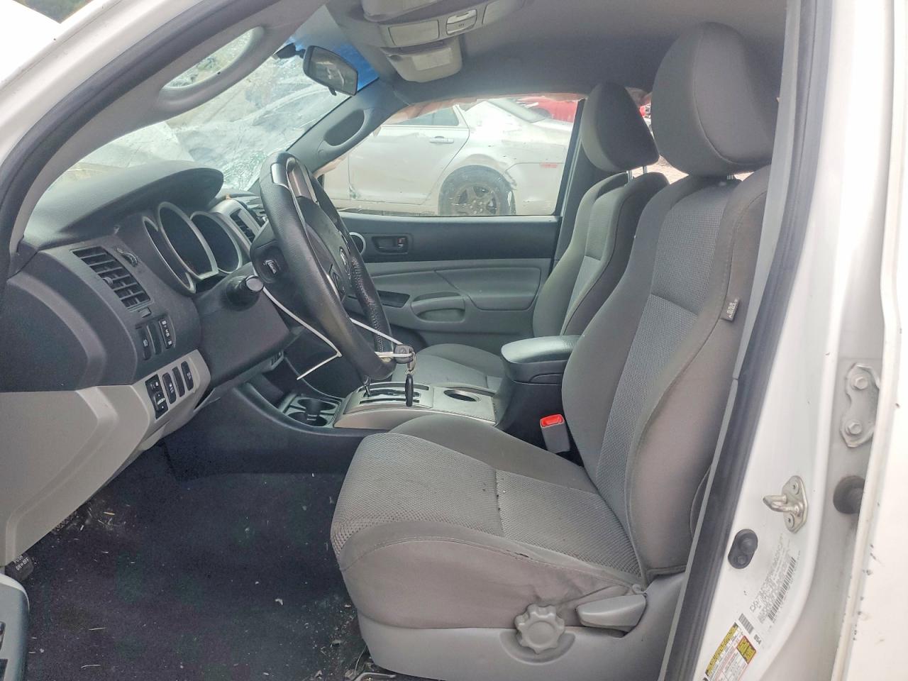 2015 TOYOTA TACOMA