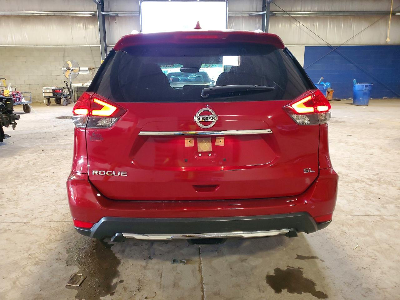 2017 NISSAN ROGUE