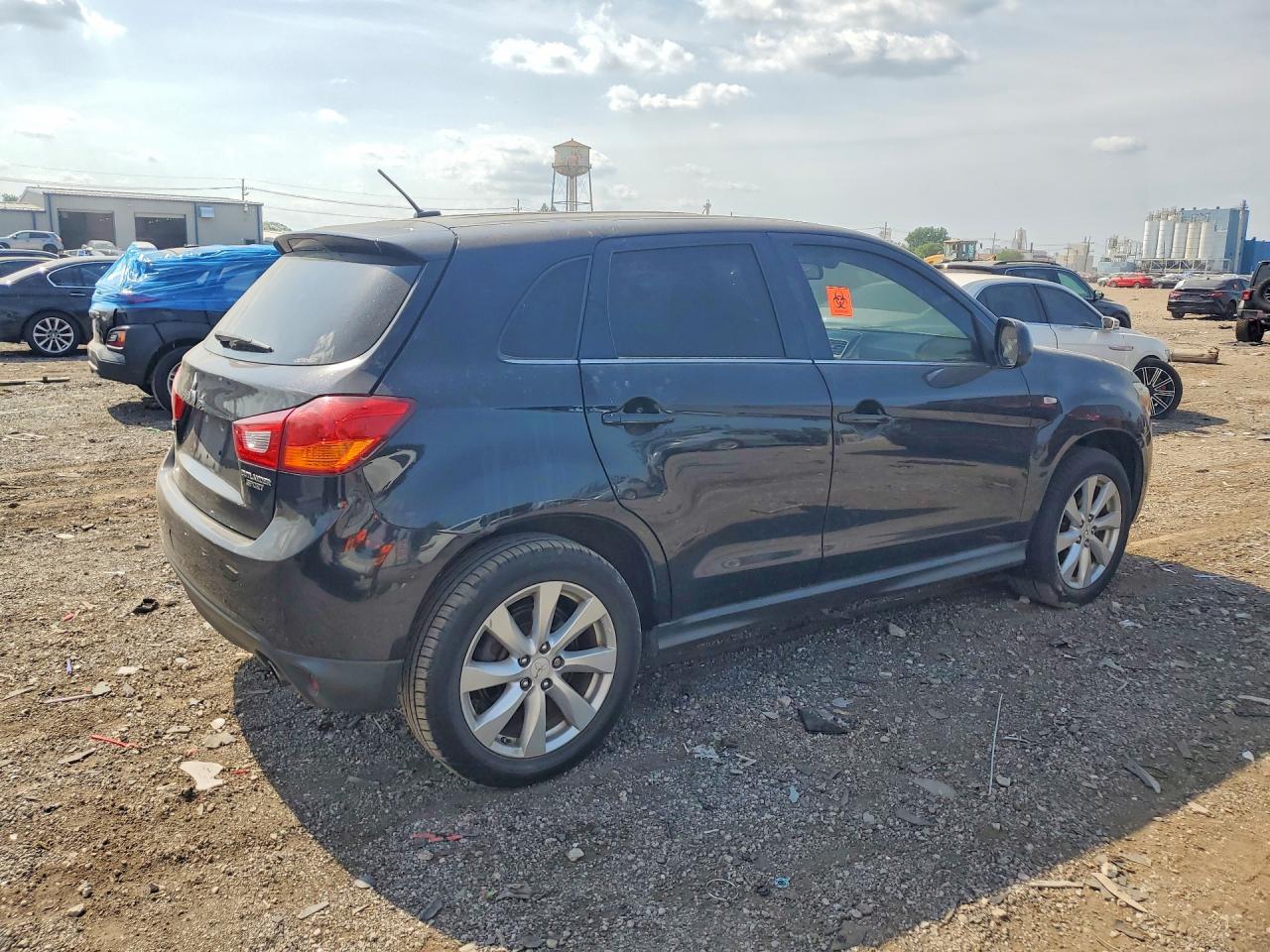 2014 MITSUBISHI OUTLANDER