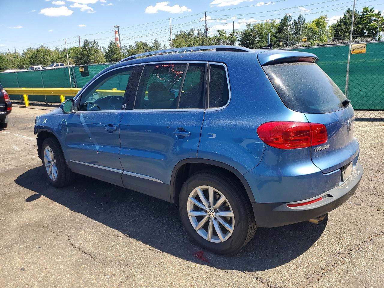 2017 VOLKSWAGEN TIGUAN