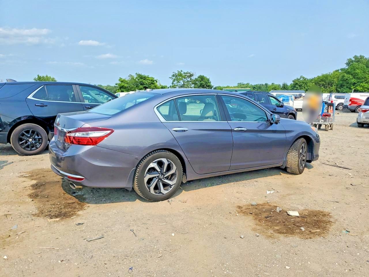 2017 HONDA ACCORD