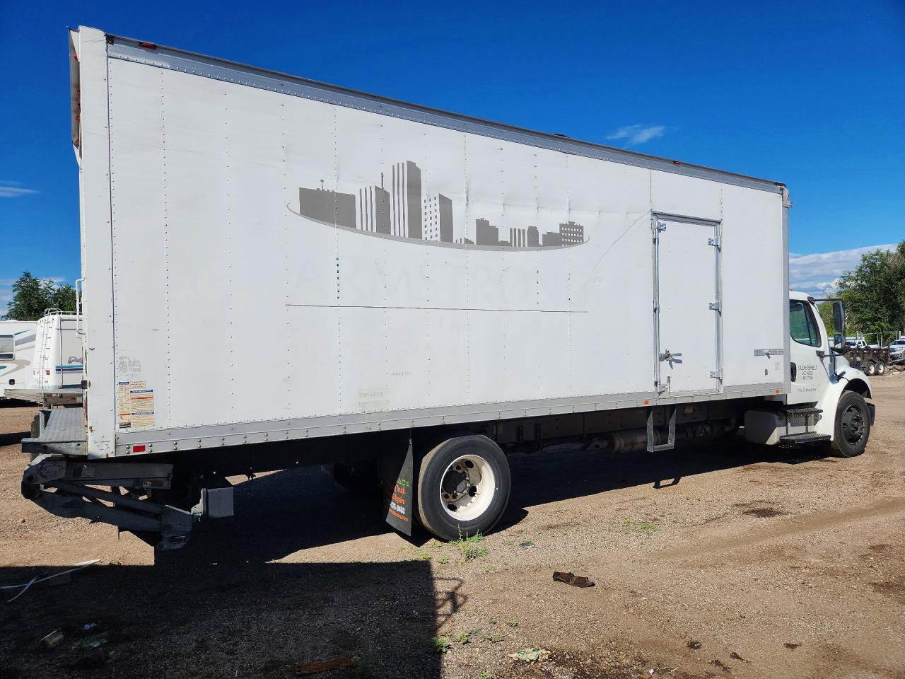 2014 FRHT - FREIGHTLINER M2 106 MED