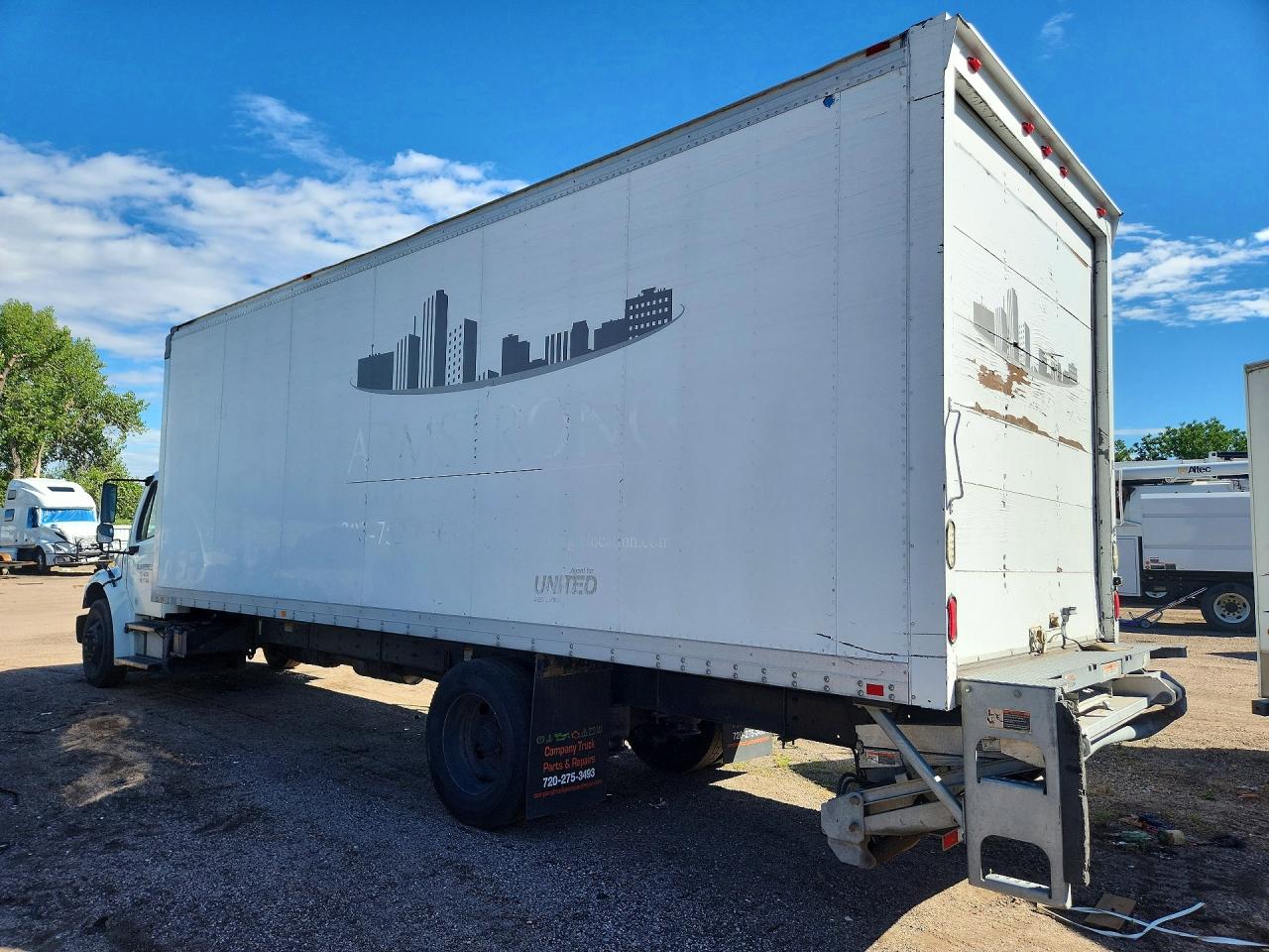 2014 FRHT - FREIGHTLINER M2 106 MED