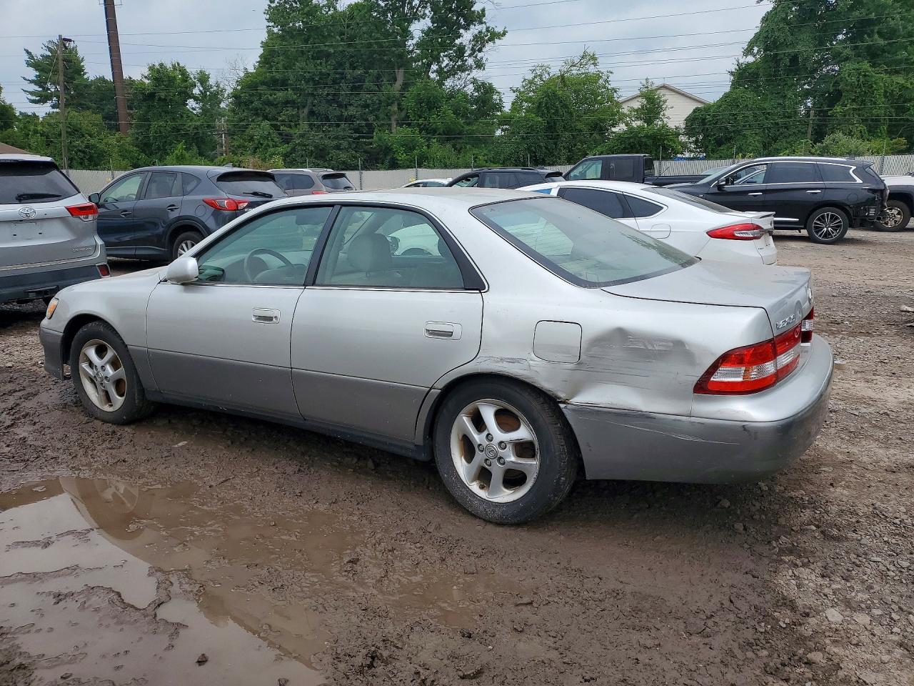 2001 LEXUS ES300