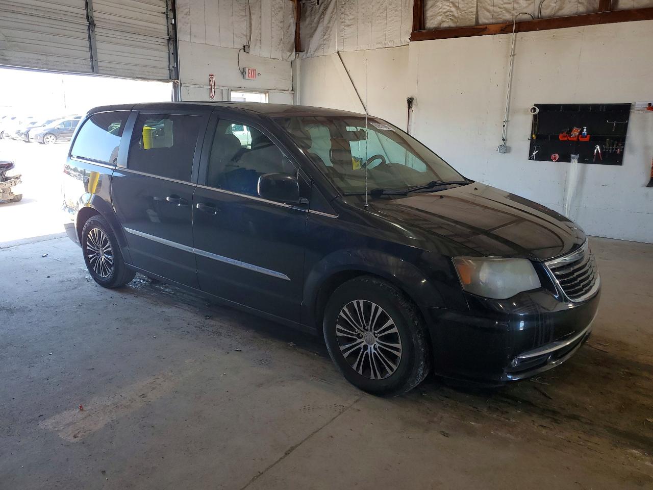 2014 CHRYSLER MINIVAN