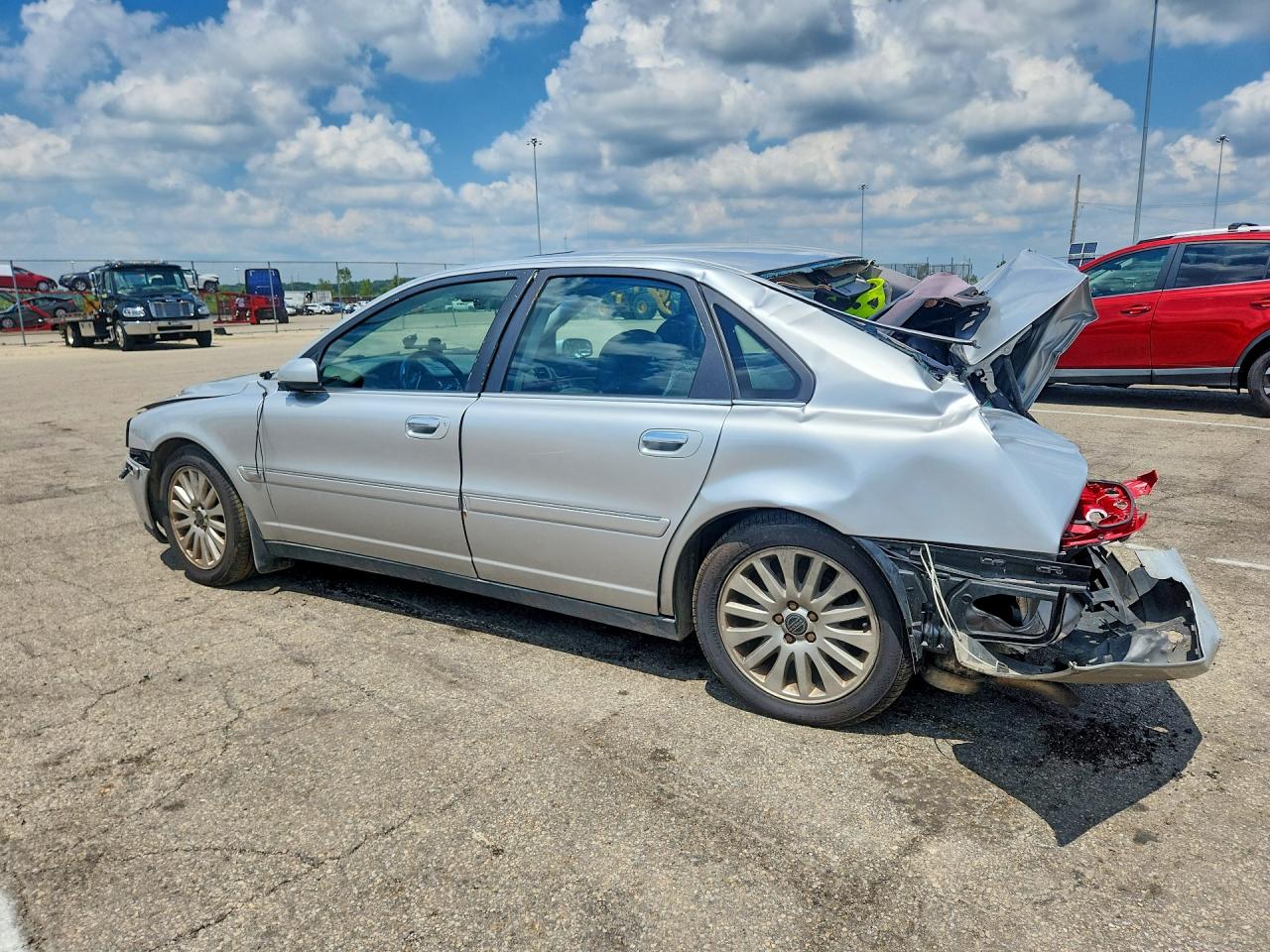 2004 VOLVO S80